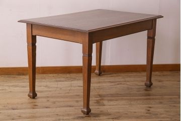 アンティーク家具　フランスアンティーク　おしゃれなデザインのダイニングテーブル(2)