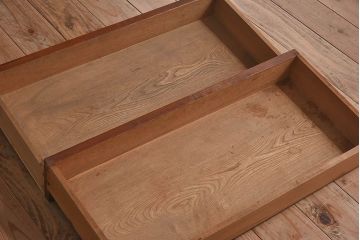 アンティーク家具　和製アンティーク　ケヤキ材一枚板!両面引き出し付きの座卓(センターテーブル、作業台)