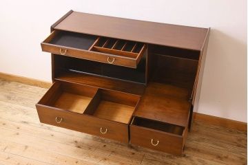 G-PLAN(ジープラン)　北欧スタイル家具　BBシリーズ　サイドボード(サイドキャビネット)