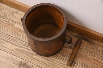 アンティーク雑貨　古民具・骨董　珍しい大きさの一斗マス・斗棒