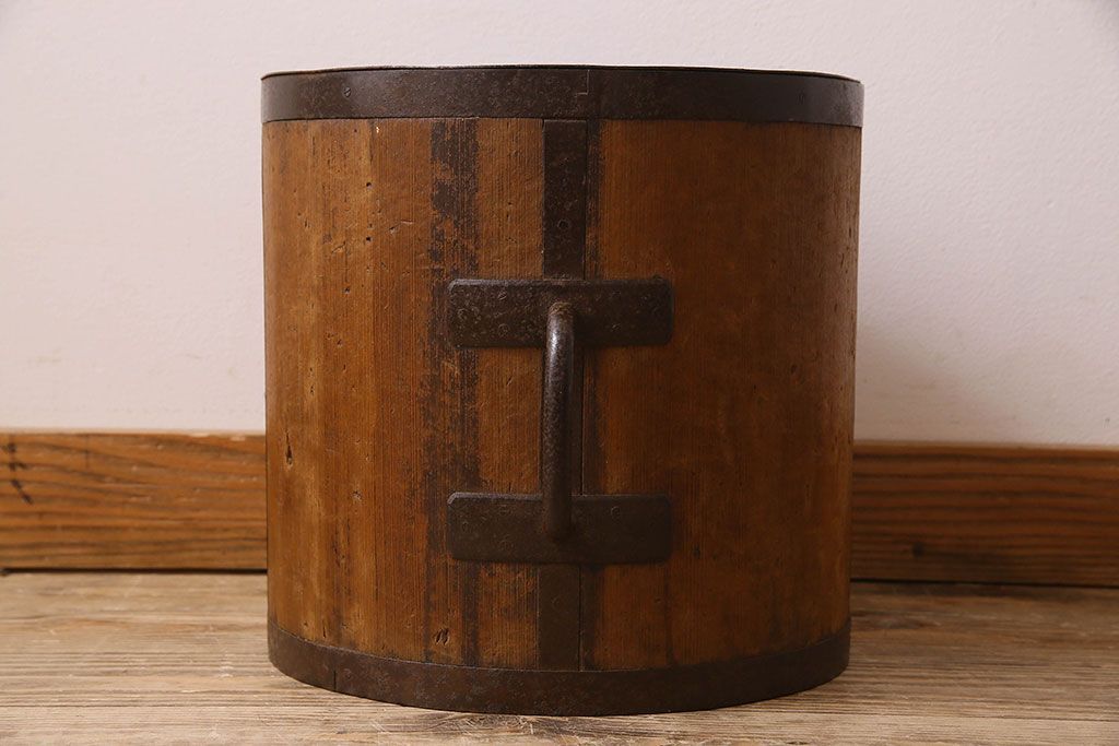 アンティーク雑貨　古民具・骨董　古い木の質感が味わい深い一斗マス・斗棒(植木鉢)