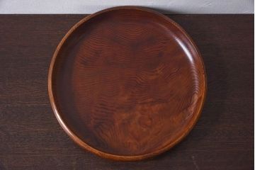 アンティーク雑貨　古民具・骨董　漆塗り　カラマツの木目が魅力的なくりぬき盆(トレー)