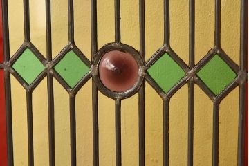 アンティーク雑貨　イギリスアンティーク　色鮮やかなステンドグラスが素敵な衝立(パーティション)(1)