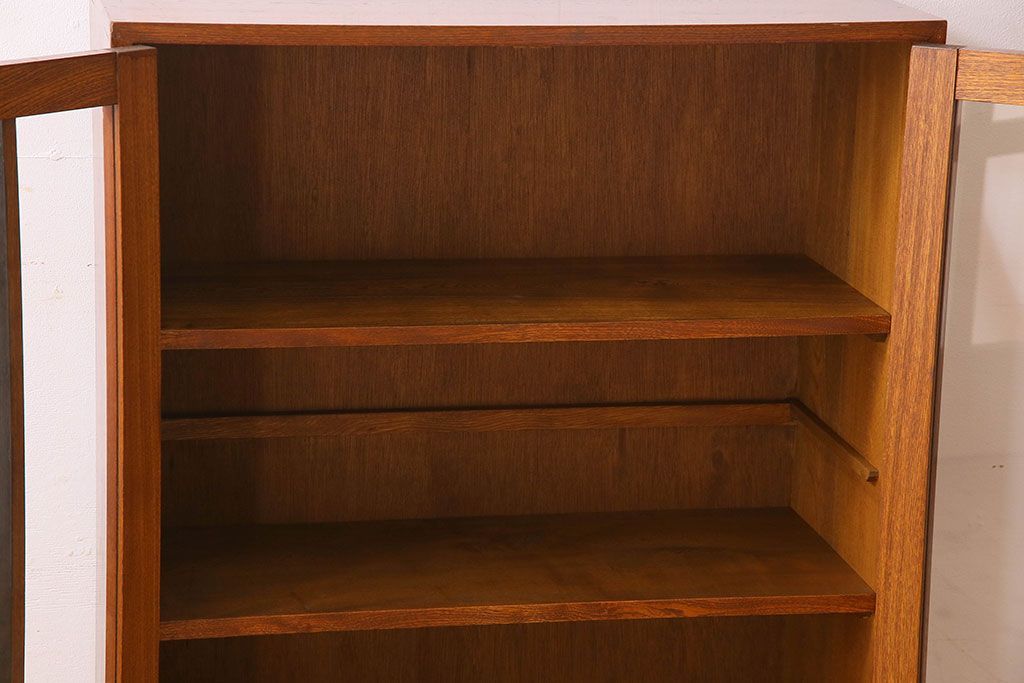 レトロ家具　昭和レトロ　シンプルなデザインの本箱(ブックケース、収納箱)