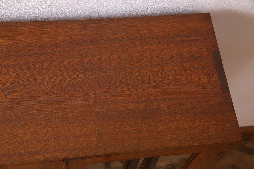 レトロ家具　昭和レトロ　シンプルなデザインの本箱(ブックケース、収納箱)