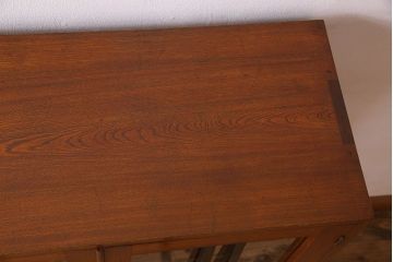 レトロ家具　昭和レトロ　シンプルなデザインの本箱(ブックケース、収納箱)