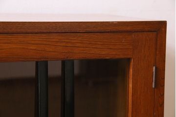 レトロ家具　昭和レトロ　シンプルなデザインの本箱(ブックケース、収納箱)