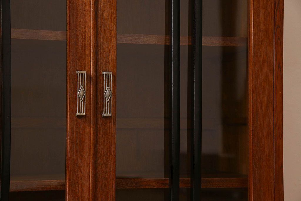 レトロ家具　昭和レトロ　シンプルなデザインの本箱(ブックケース、収納箱)