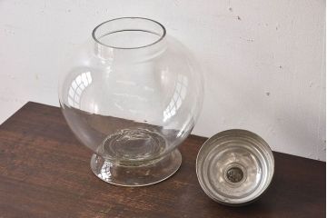 アンティーク雑貨　昭和レトロ　愛らしいデザインの地球瓶(ガラス瓶)(1)