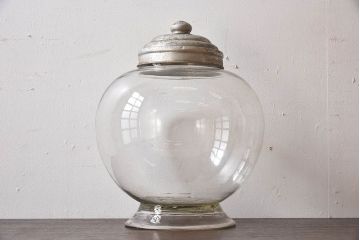 アンティーク雑貨　昭和レトロ　愛らしいデザインの地球瓶(ガラス瓶)(1)