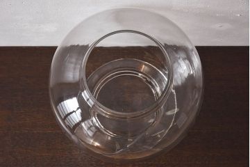 アンティーク雑貨　昭和レトロ　愛らしいデザインの地球瓶(ガラス瓶)(2)