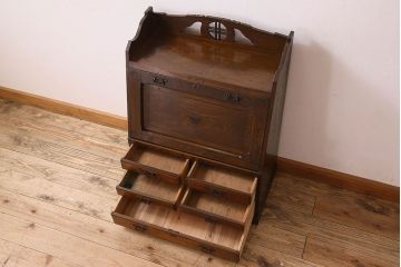 アンティーク家具　大正ロマン　機能性とデザイン性を両立したライティングビューロー(机、在宅ワーク、在宅用デスク)