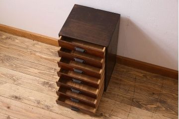 アンティーク家具　和製アンティーク　前面ケヤキ材　7段の小引き出し(小物入れ、裁縫箱)