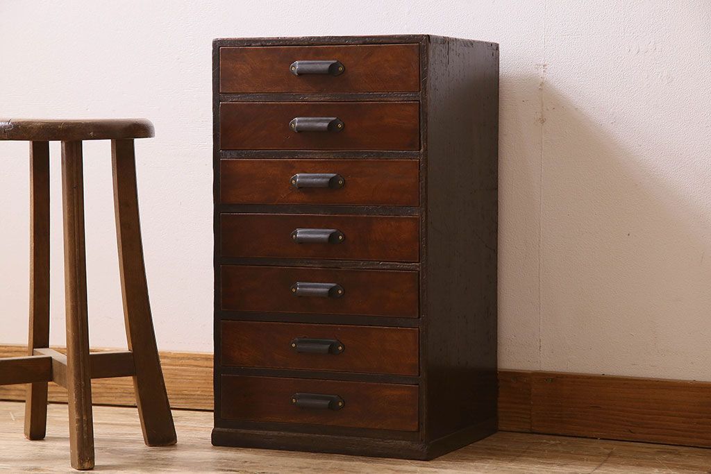 アンティーク家具　和製アンティーク　前面ケヤキ材　7段の小引き出し(小物入れ、裁縫箱)