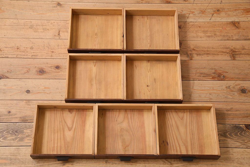 アンティーク家具　和製アンティーク　前面ケヤキ材　7段の小引き出し(小物入れ、裁縫箱)