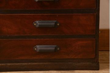 アンティーク家具　和製アンティーク　前面ケヤキ材　7段の小引き出し(小物入れ、裁縫箱)