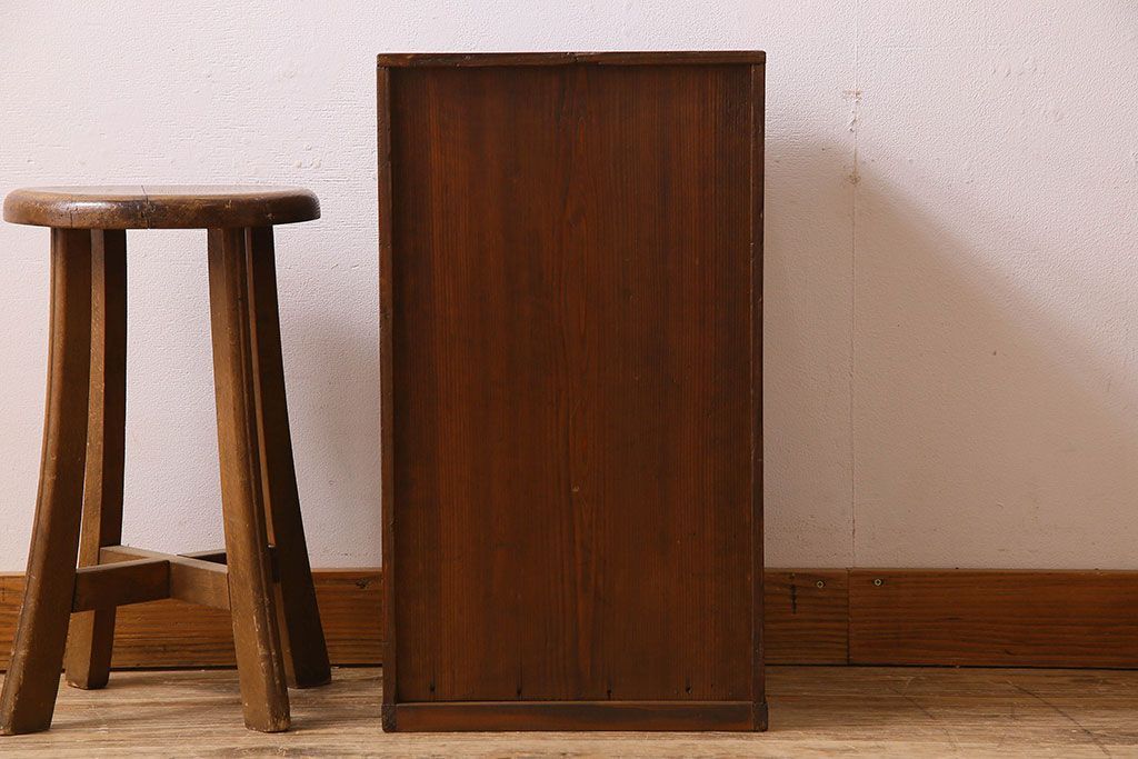 アンティーク家具　和製アンティーク　前面ケヤキ材　7段の小引き出し(小物入れ、裁縫箱)