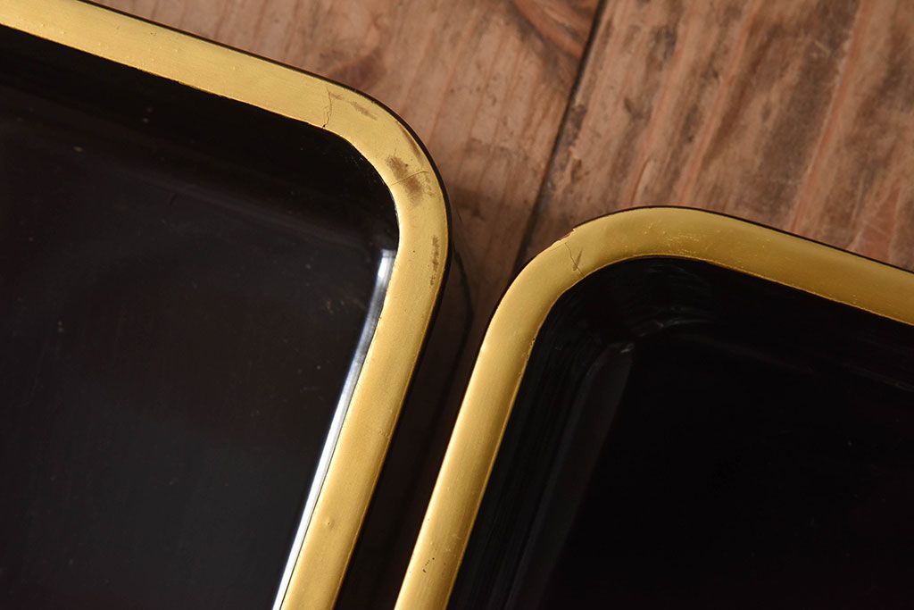 アンティーク雑貨　古民具・骨董　高級品!牡丹の蒔絵が漆塗りに良く映える盆(トレー)2枚セット