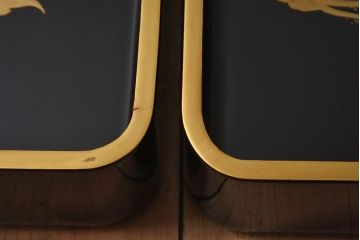 アンティーク雑貨　古民具・骨董　高級品!牡丹の蒔絵が漆塗りに良く映える盆(トレー)2枚セット