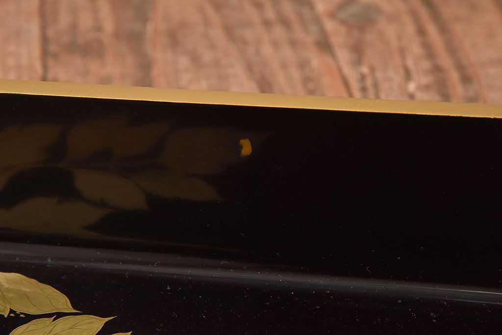 アンティーク雑貨　古民具・骨董　高級品!牡丹の蒔絵が漆塗りに良く映える盆(トレー)2枚セット