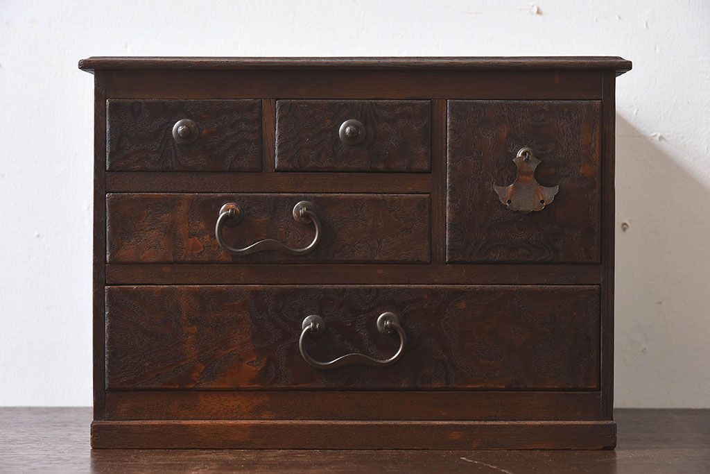 アンティーク雑貨　和製アンティーク　桑・桐材　上手物の小引き出し(小物入れ、裁縫箱)