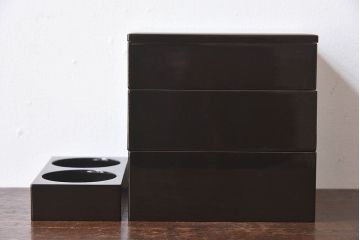 アンティーク雑貨　古民具・骨董　外箱付き　富士の蒔絵が描かれた漆重箱(野弁当箱)