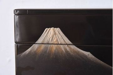 アンティーク雑貨　古民具・骨董　外箱付き　富士の蒔絵が描かれた漆重箱(野弁当箱)