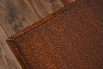 アンティーク家具　フランスアンティーク　オーク材　優美な佇まいのサイドキャビネット(サイドボード)