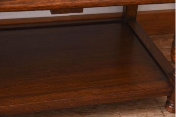 アンティーク家具　フランスアンティーク　オーク材　優美な佇まいのサイドキャビネット(サイドボード)