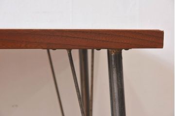 アンティーク家具　和製アンティーク　ケヤキ材一枚板!古材の質感が味わい深い鉄脚テーブル(作業台、アイアンテーブル)