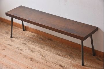 アンティーク家具　和製アンティーク　重厚なケヤキ材一枚板の鉄脚ベンチ(長椅子、アイアンベンチ)
