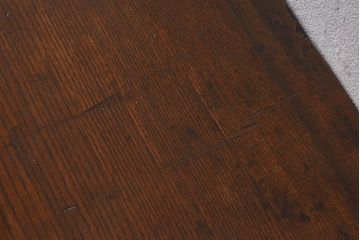 アンティーク家具　和製アンティーク　重厚なケヤキ材一枚板の鉄脚ベンチ(長椅子、アイアンベンチ)