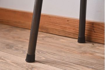 アンティーク家具　和製アンティーク　重厚なケヤキ材一枚板の鉄脚ベンチ(長椅子、アイアンベンチ)