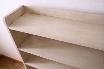 アンティークペイント家具　特大!ホワイトカラーが素敵な本棚(飾り棚、ディスプレイラック)