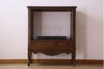 ヴィンテージ家具　フランスビンテージ　猫脚や彫刻が美しいテレビ収納棚(テレビ台、キャビネット)
