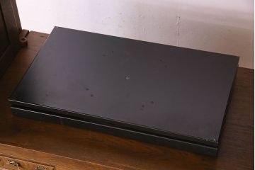 ヴィンテージ家具　フランスビンテージ　猫脚や彫刻が美しいテレビ収納棚(テレビ台、キャビネット)