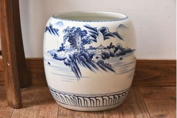 アンティーク雑貨　古民具・骨董　山水図で覆われたアンティーク瀬戸火鉢(鉢カバー)