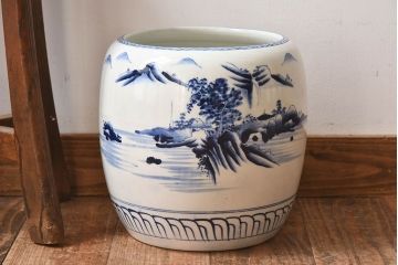 アンティーク雑貨　古民具・骨董　山水図で覆われたアンティーク瀬戸火鉢(鉢カバー)(1)