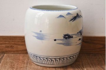 アンティーク雑貨　古民具・骨董　山水図で覆われたアンティーク瀬戸火鉢(鉢カバー)(1)