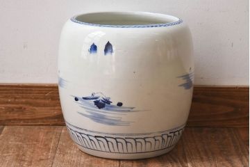 アンティーク雑貨　古民具・骨董　山水図で覆われたアンティーク瀬戸火鉢(鉢カバー)(1)