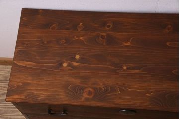 アンティーク家具　和製アンティーク　鉄脚付きの時代箪笥ローチェスト(ローボード、衣装箪笥、テレビ台)