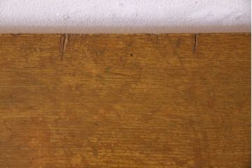 レトロ家具　昭和レトロ　ナラ材一枚板の重厚な鉄脚ベンチ(長椅子、アイアンベンチ)(1)