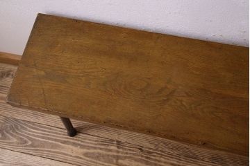 レトロ家具　昭和レトロ　ナラ材一枚板の重厚な鉄脚ベンチ(長椅子、アイアンベンチ)(2)