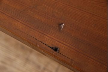 レトロ家具　昭和レトロ　古い松材の質感が味わい深い鉄脚ベンチ(長椅子、アイアンベンチ)