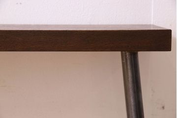 レトロ家具　昭和レトロ　ナラ材一枚板 古材の質感が味わい深い鉄脚ベンチ(長椅子、アイアンベンチ)(1)