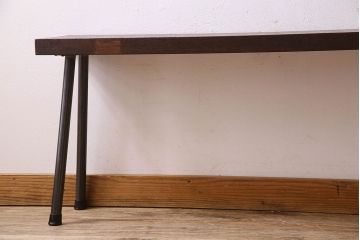 レトロ家具　昭和レトロ　ナラ材一枚板 古材の質感が味わい深い鉄脚ベンチ(長椅子、アイアンベンチ)(1)