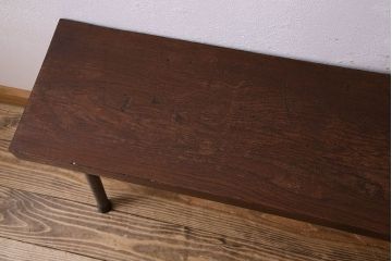 レトロ家具　昭和レトロ　ナラ材一枚板 古材の質感が味わい深い鉄脚ベンチ(長椅子、アイアンベンチ)(2)