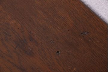 レトロ家具　昭和レトロ　ナラ材一枚板 古材の質感が味わい深い鉄脚ベンチ(長椅子、アイアンベンチ)(2)