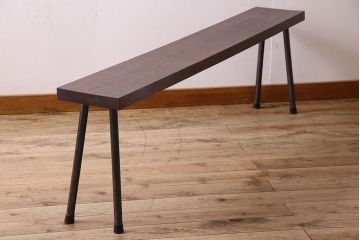 レトロ家具　昭和レトロ　ナラ材一枚板 古材の質感が味わい深い鉄脚ベンチ(長椅子、アイアンベンチ)(3)