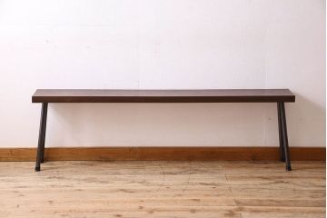 レトロ家具　昭和レトロ　ナラ材一枚板 古材の質感が味わい深い鉄脚ベンチ(長椅子、アイアンベンチ)(3)